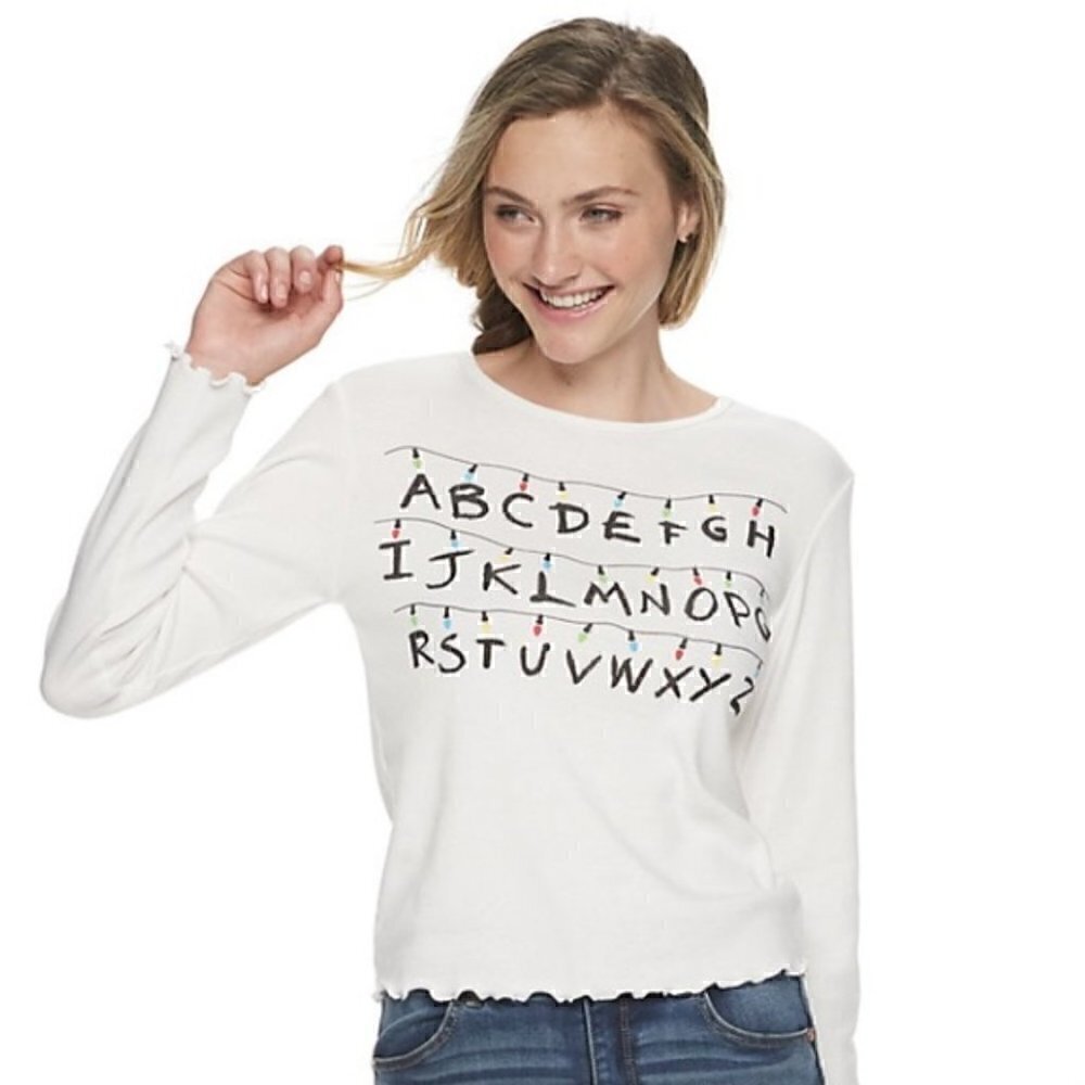 Stranger Things L Top Christmas Lights Alphabet Netflix TV Show Fandom DnD
